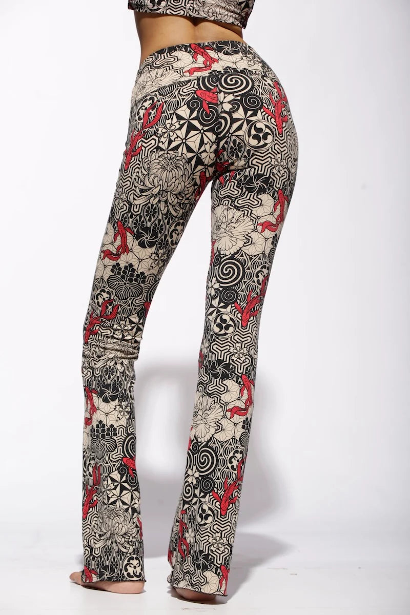 Funky Simplicity Flared Leggings